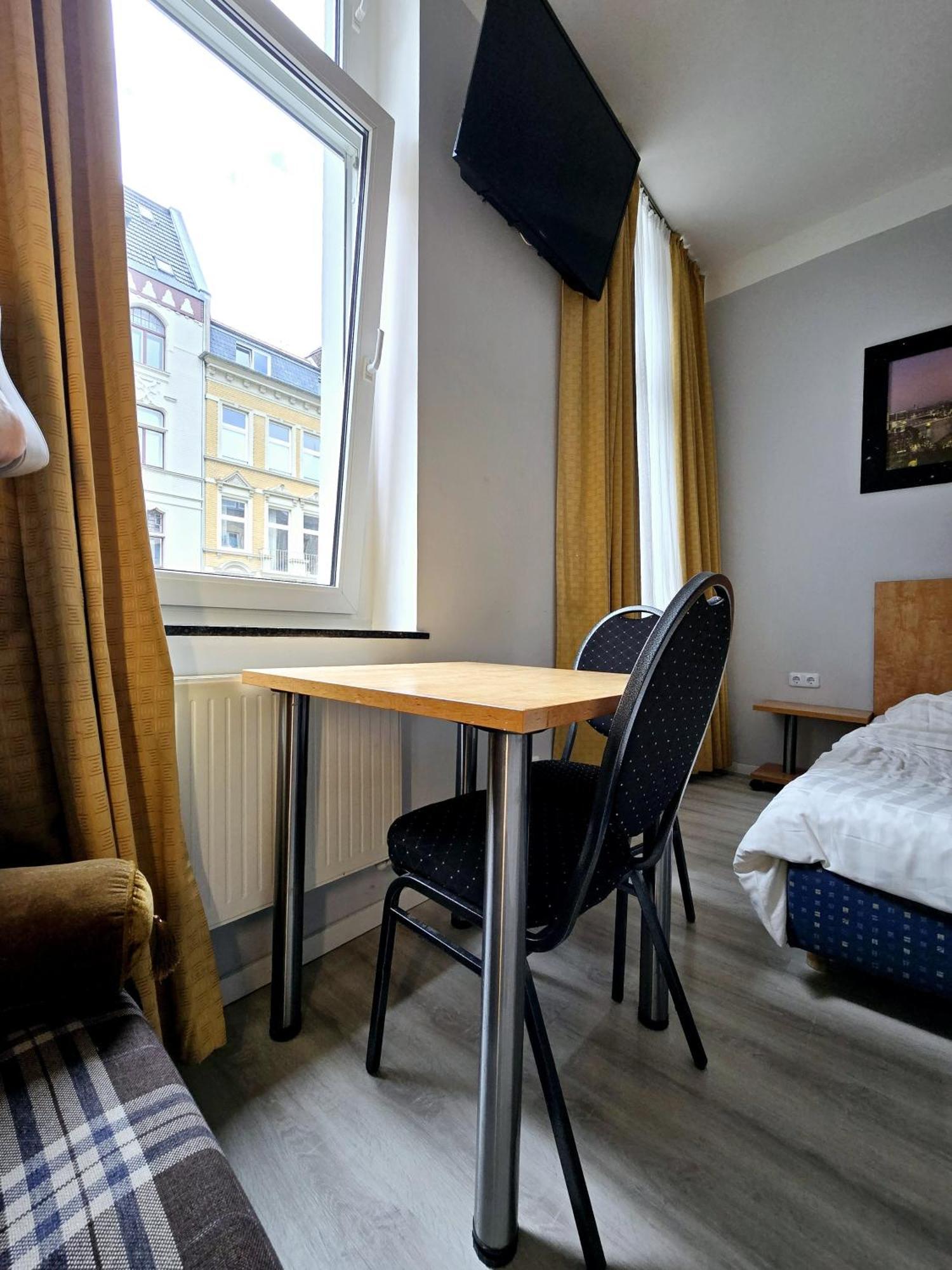 City Hotel Storch Koln Bagian luar foto