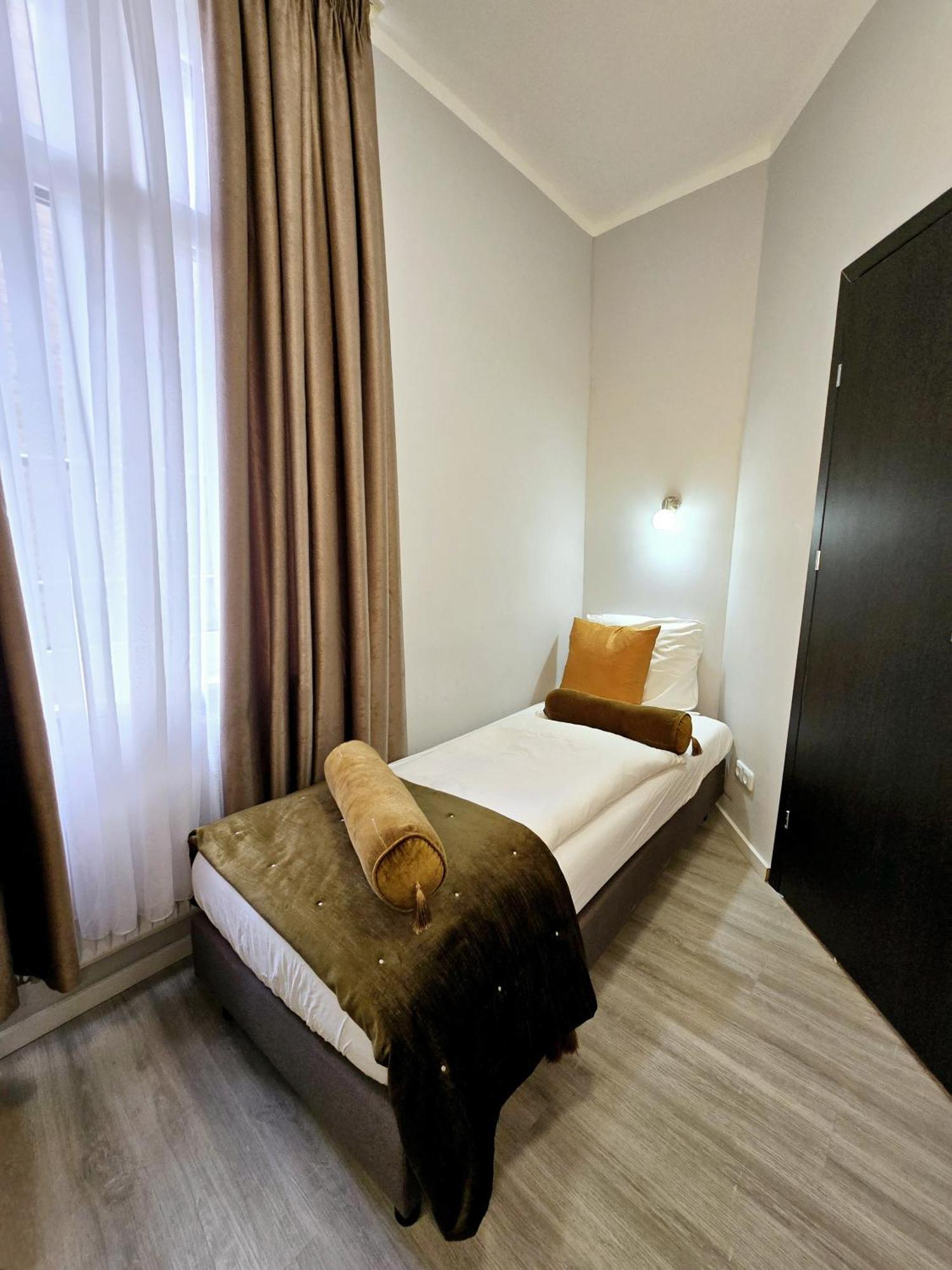 City Hotel Storch Koln Bagian luar foto