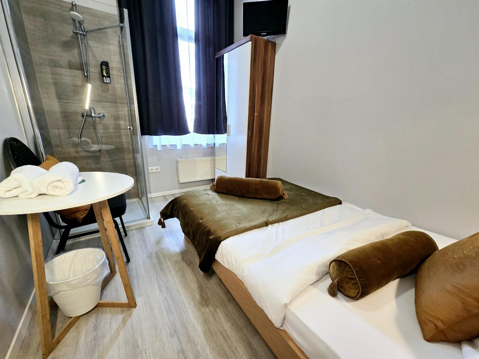 City Hotel Storch Koln Bagian luar foto