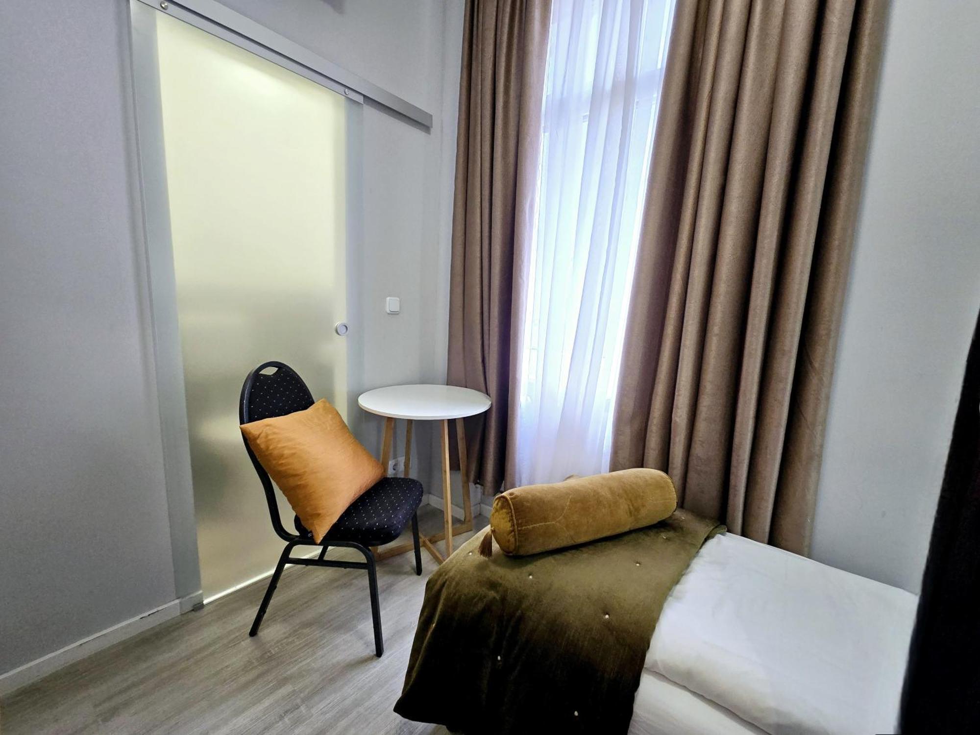 City Hotel Storch Koln Bagian luar foto