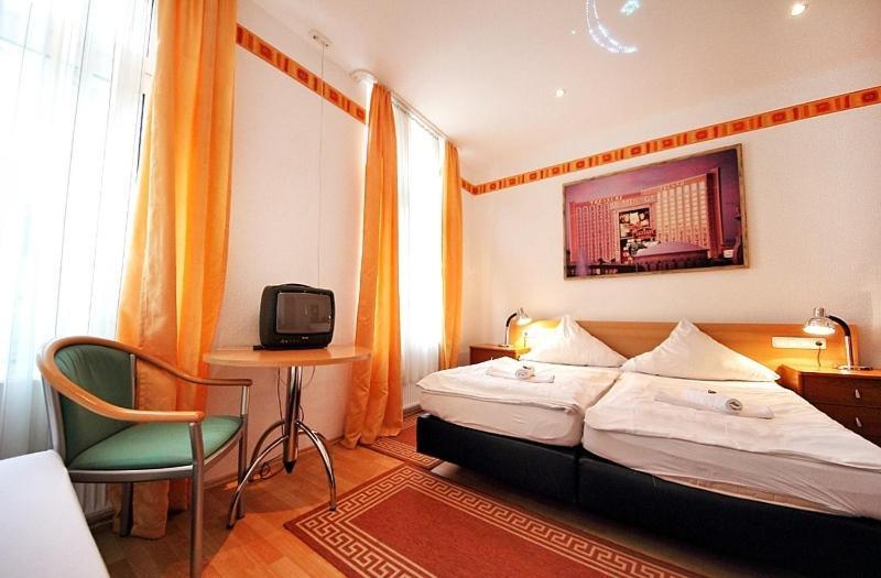 City Hotel Storch Koln Bagian luar foto